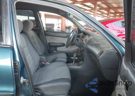 1993 Geo Prizm Lsi from USA, damaged, VIN 1Y1SK5385PZ045907